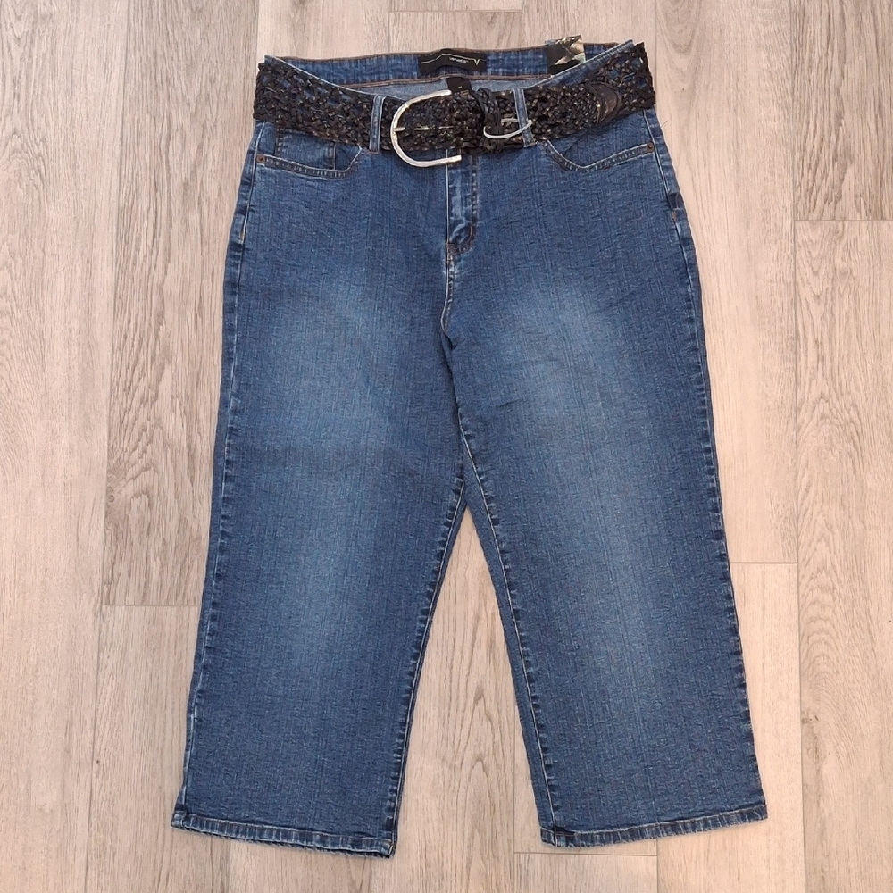 Vintage Venezia Blue Cropped Jeans with Woven Belt
